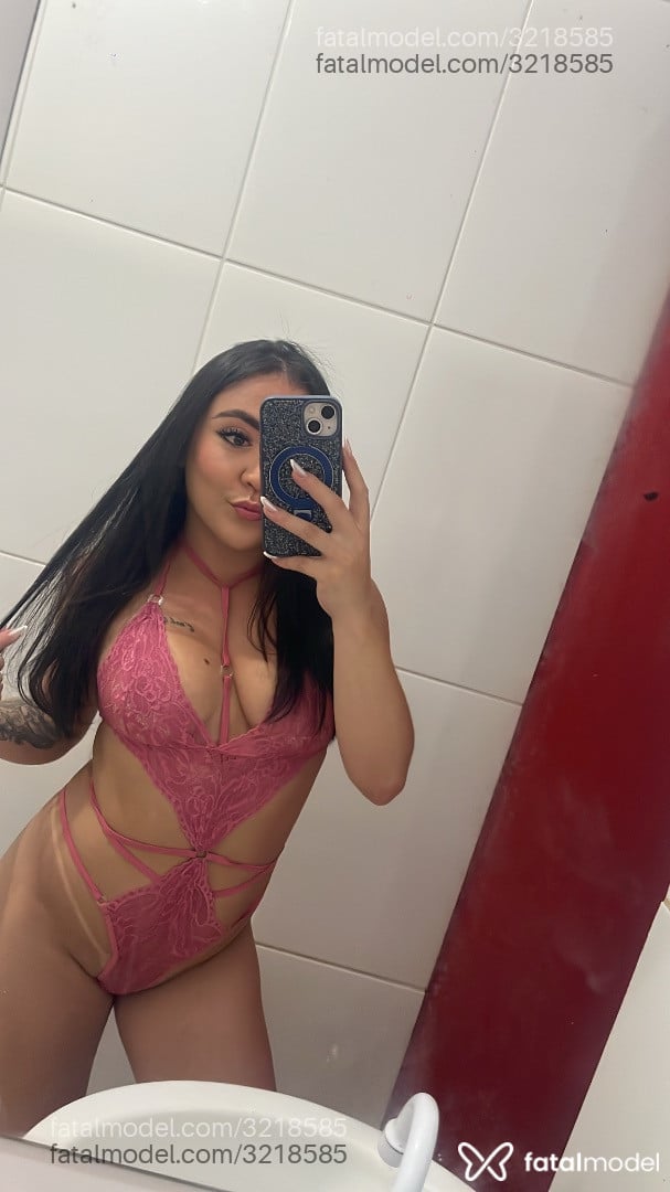Acompanhante mulher morena (o) de olhos castanhos - Sandy