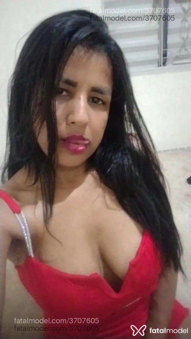 Acompanhante mulher morena (o) de olhos castanhos - Bella Campos