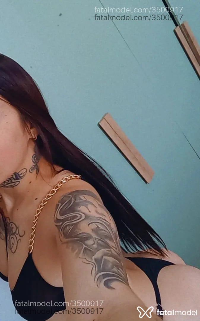 Acompanhante mulher morena (o) de olhos castanhos - Thaís