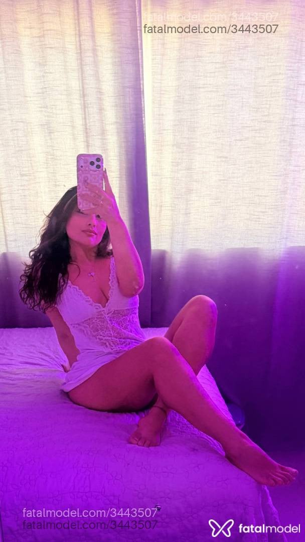 Acompanhante mulher com cabelo castanho de olhos castanhos - Cindy