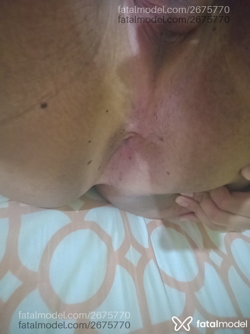 Acompanhante homem trans morena (o) de olhos castanhos - Samuel