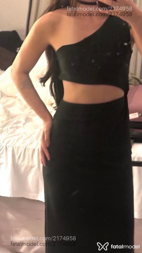 Acompanhante mulher com cabelo castanho de olhos verdes - Nicole