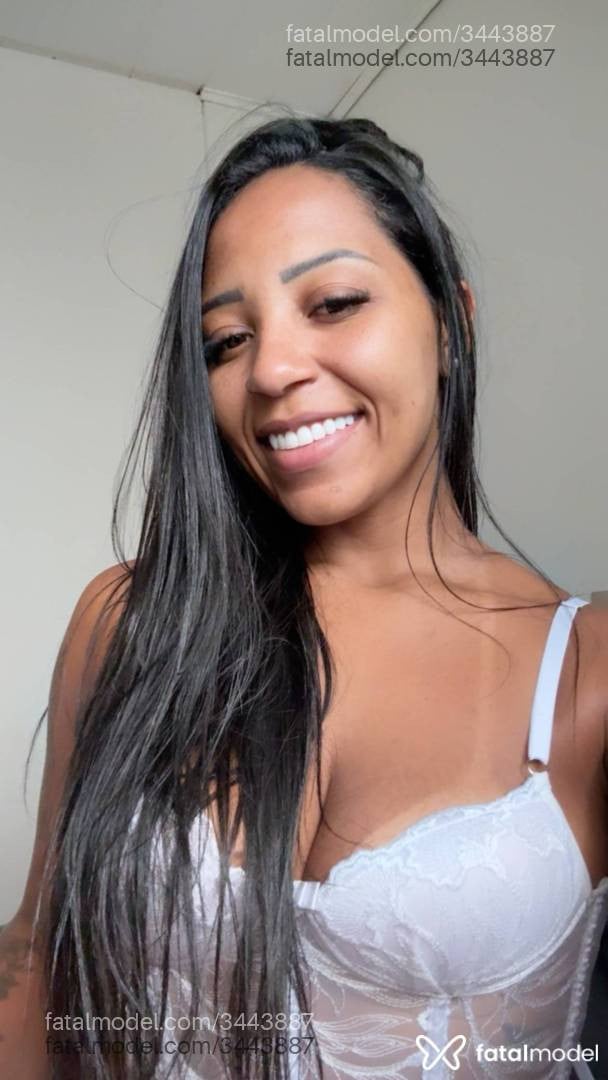 Acompanhante mulher morena (o) de olhos castanhos - ísis Santore