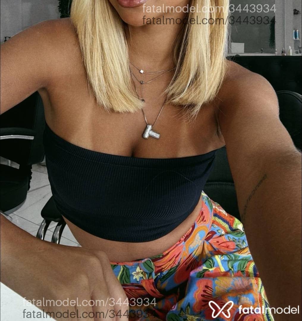 Acompanhante mulher loira (o) de olhos verdes em Campina Grande - Maia Castilho