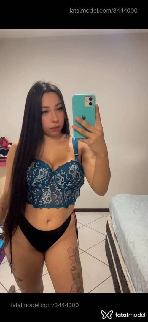 Acompanhante mulher morena (o) de olhos mel - Allana