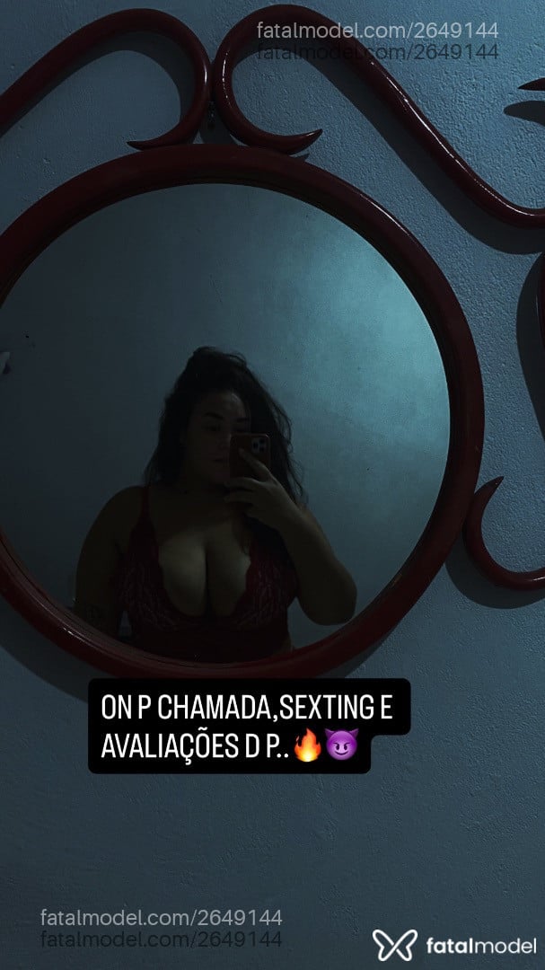 Acompanhante mulher com cabelo castanho de olhos castanhos - Eveee
