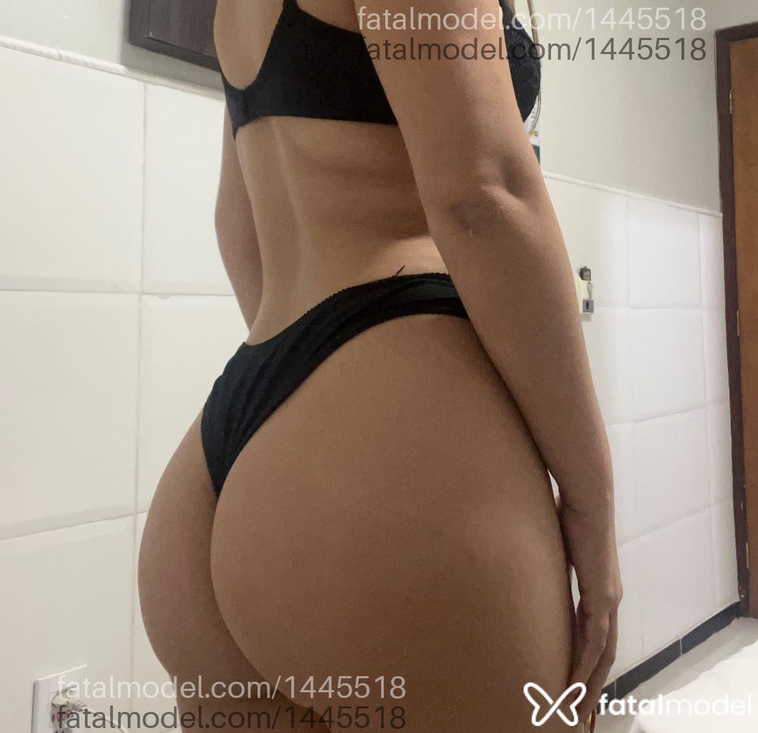 Acompanhante mulher com cabelo castanho de olhos castanhos - Bianca