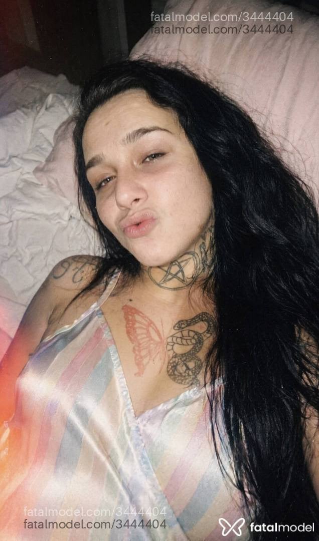 Acompanhante mulher morena (o) de olhos verdes em Buritis - Eduarda Santos