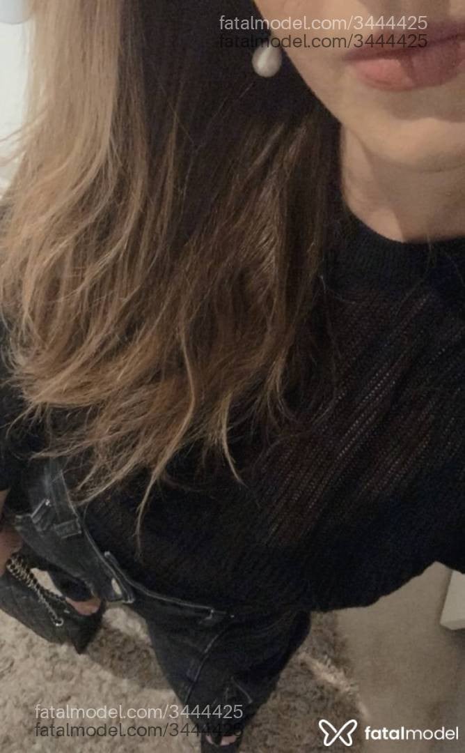 Acompanhante mulher ruiva (o) de olhos mel - Joana