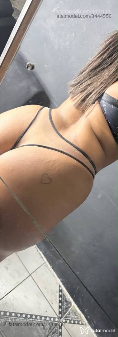 Acompanhante mulher morena (o) de olhos castanhos - Bianca