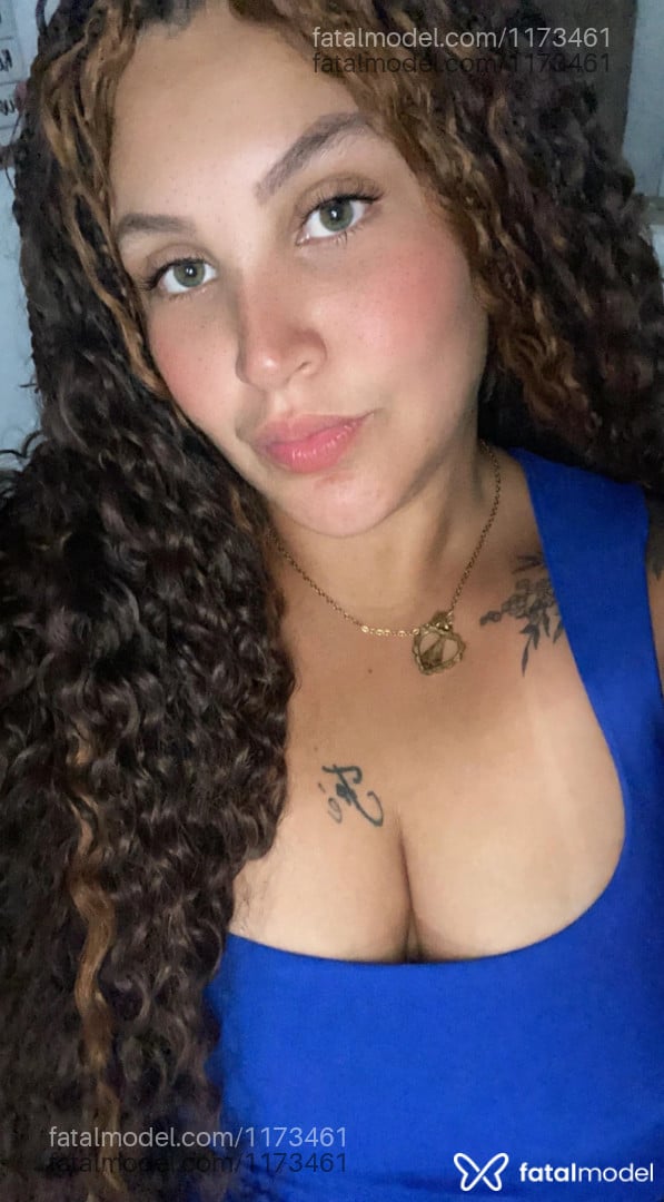 Acompanhante mulher loira (o) de olhos verdes - Maria