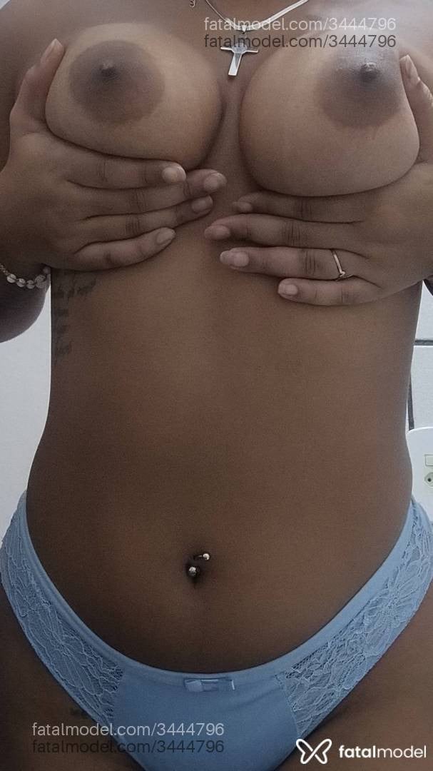 Acompanhante mulher morena (o) de olhos pretos em Porto Seguro - Cecília