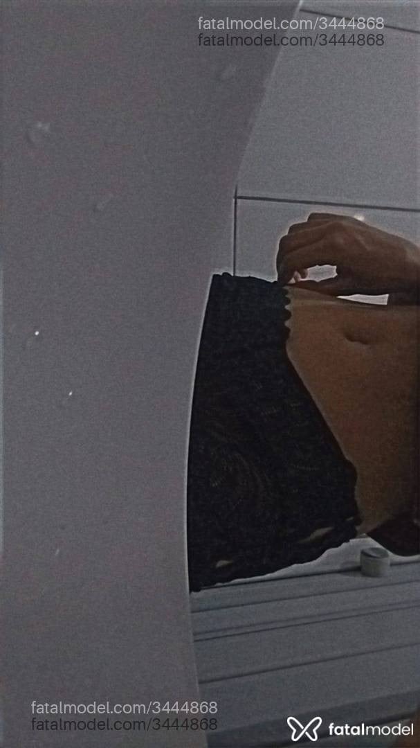 Acompanhante mulher morena (o) de olhos castanhos - Viiiih