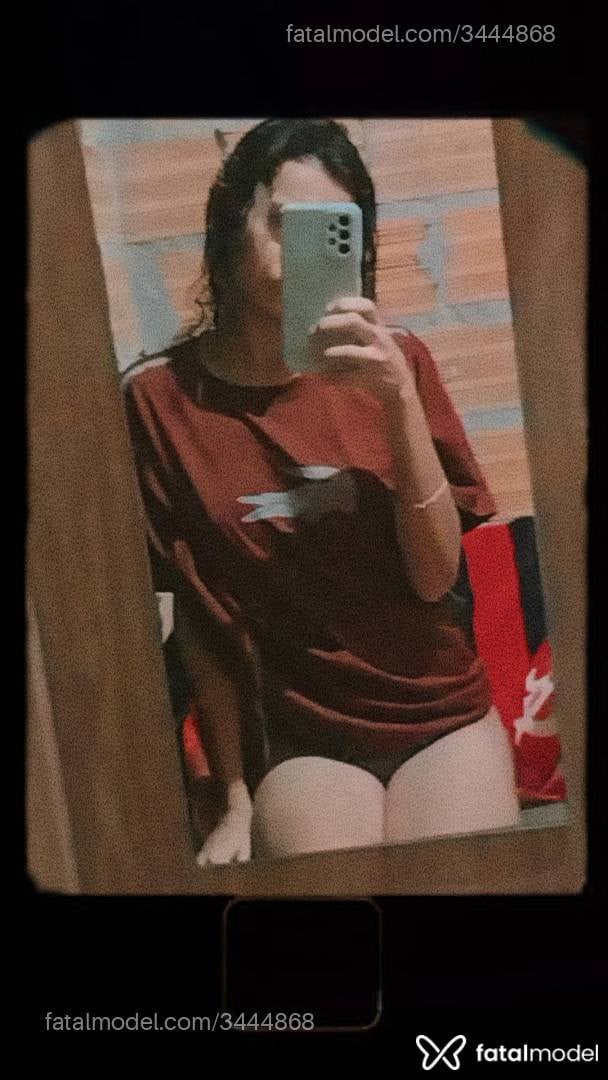 Acompanhante mulher morena (o) de olhos castanhos em Virtual - Viiiih
