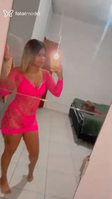 Acompanhante mulher loira (o) de olhos castanhos - Bianca Duarte
