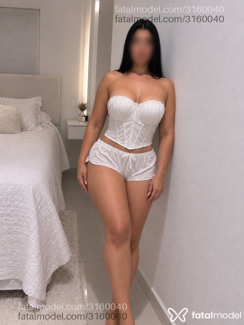 Acompanhante mulher morena (o) de olhos castanhos - Elayla Fontenelle