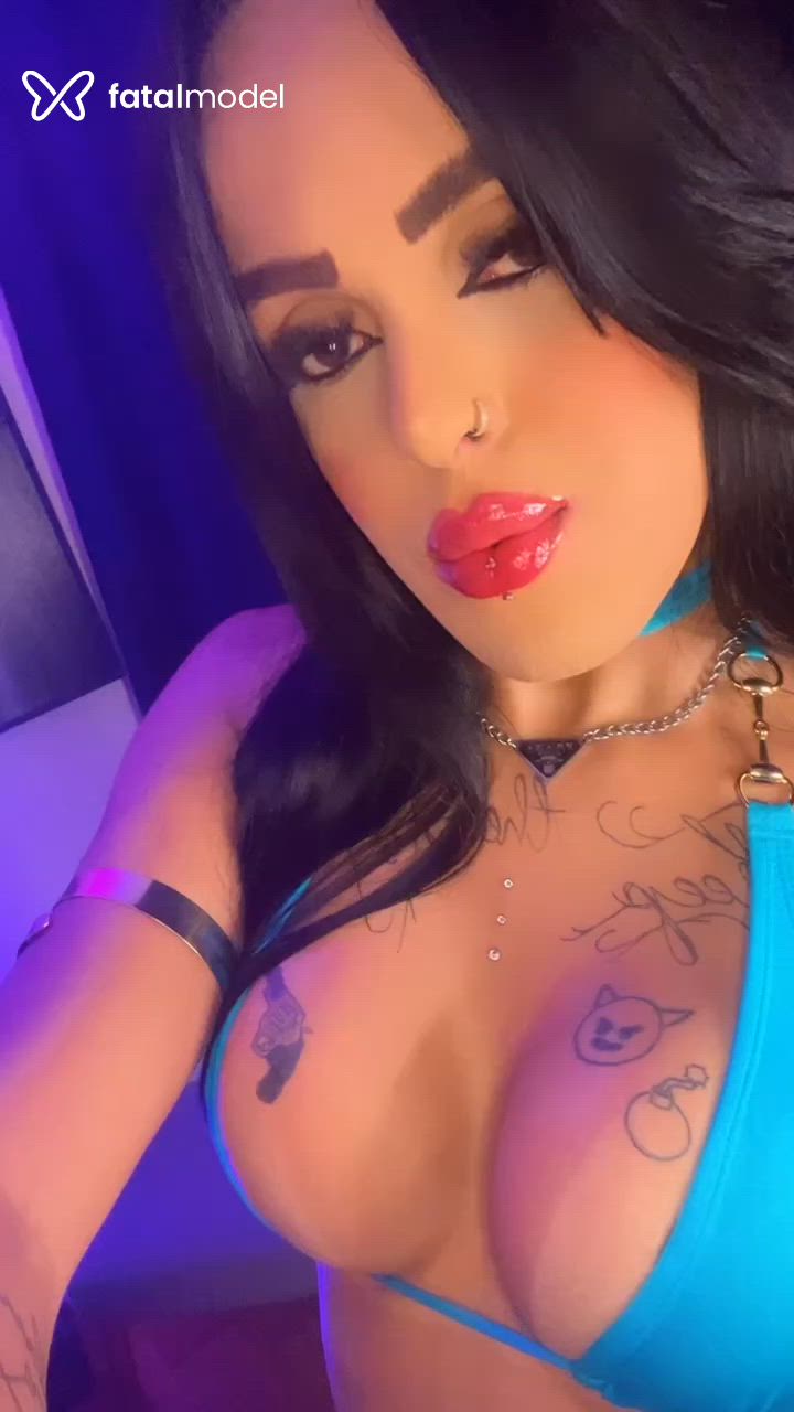 Acompanhante mulher trans morena (o) de olhos castanhos - Bárbara Mhory