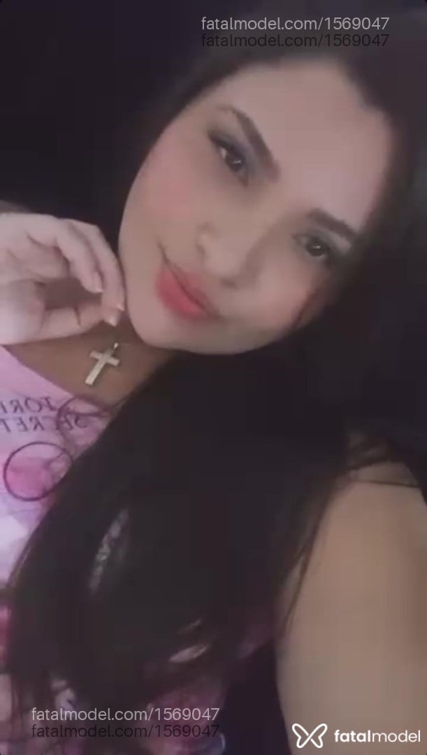 Acompanhante mulher com cabelo castanho de olhos castanhos - Lirow