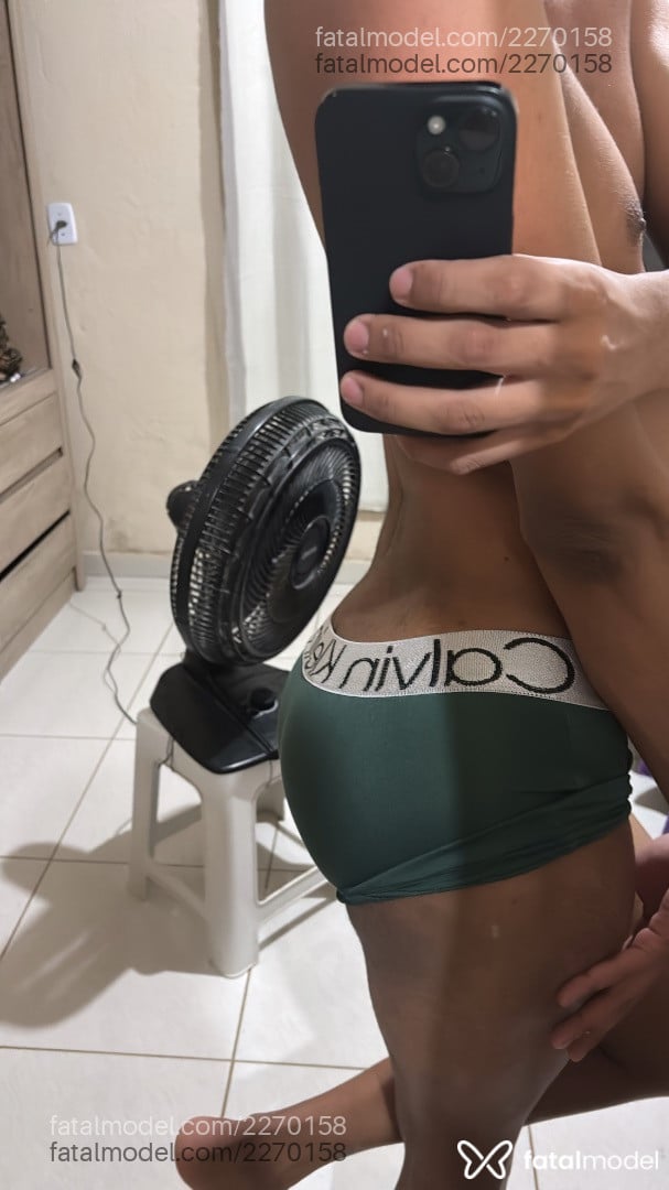Acompanhante homem morena (o) de olhos pretos - Gael Montevago