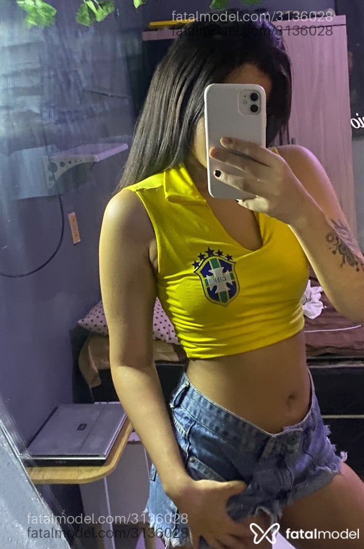 Acompanhante mulher morena (o) de olhos castanhos - Barbxy alves
