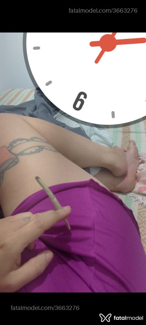 Acompanhante mulher loira (o) de olhos castanhos - Lorena Martins