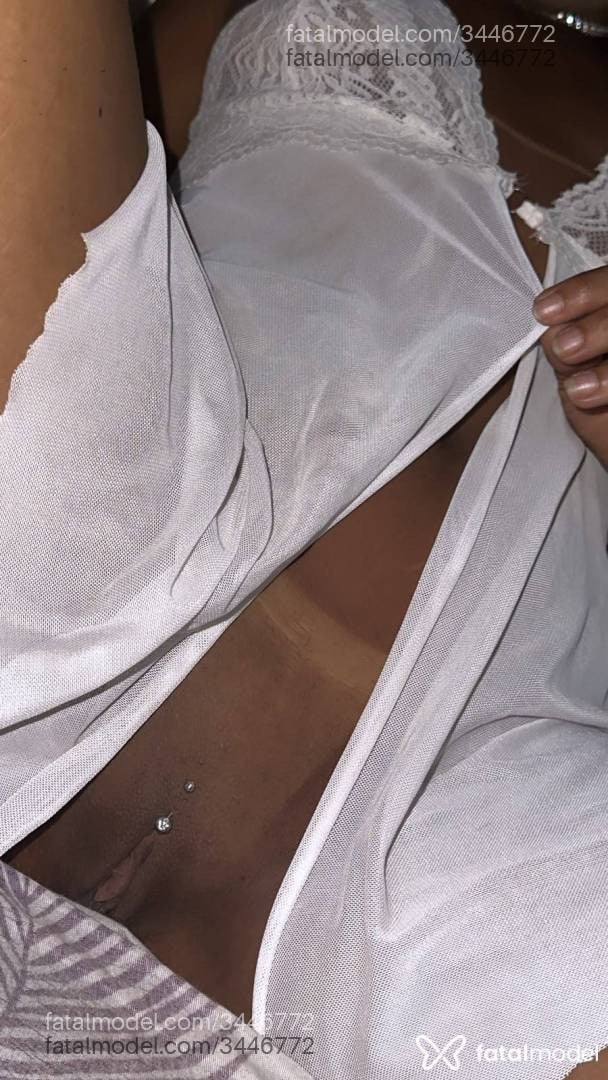 Acompanhante mulher morena (o) de olhos castanhos - Tayná