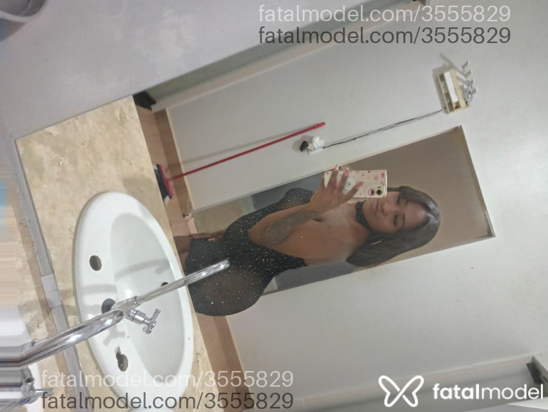 Acompanhante mulher morena (o) de olhos pretos - Priscila
