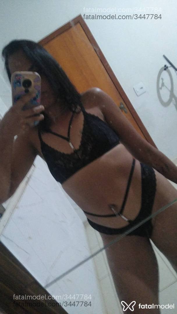 Acompanhante mulher morena (o) de olhos castanhos - Nina Boquetinho