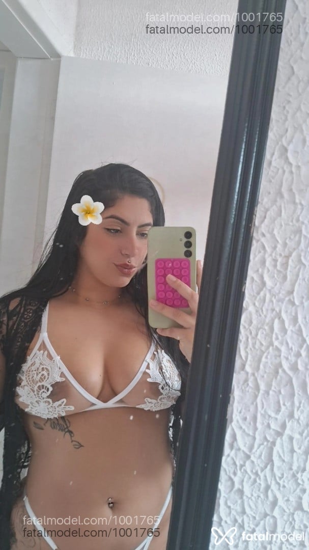 Acompanhante mulher morena (o) de olhos castanhos - Jenifer Cardoso
