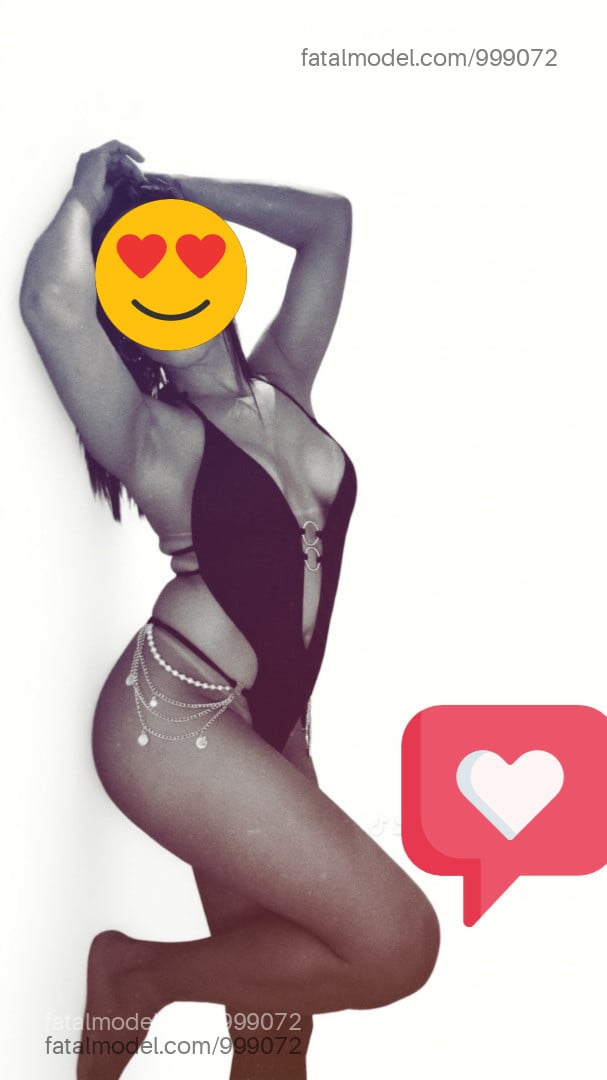 Acompanhante mulher trans morena (o) de olhos castanhos - Britney Spears