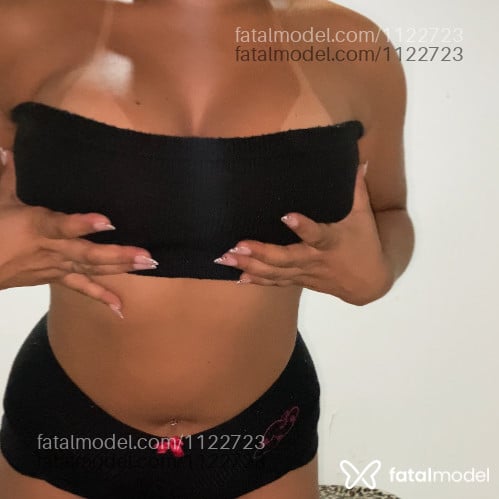 Acompanhante mulher morena (o) de olhos castanhos - Rafaela Caroline