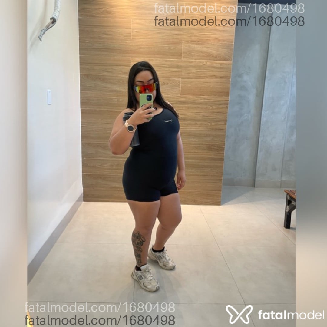 Acompanhante mulher morena (o) de olhos castanhos - Thifany Rufinno