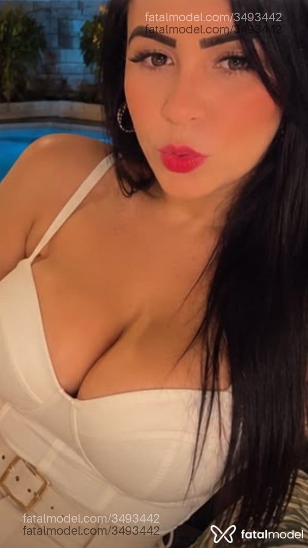 Acompanhante mulher ruiva (o) de olhos castanhos - Moranguinhodoamor