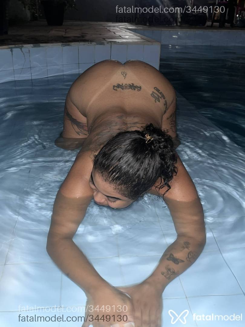 Acompanhante mulher morena (o) de olhos pretos - Briana