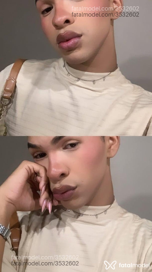 Acompanhante mulher trans morena (o) de olhos pretos - Eliabe