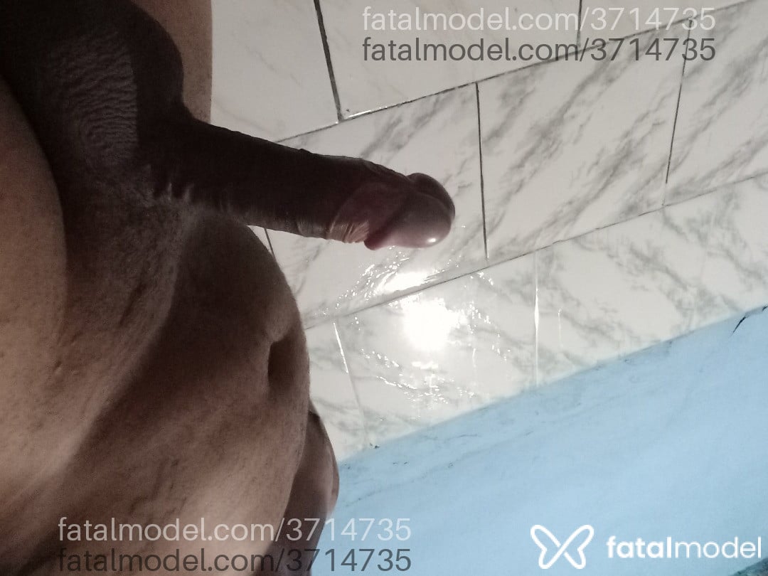 Acompanhante homem sem cabelo de olhos mel - Nildo