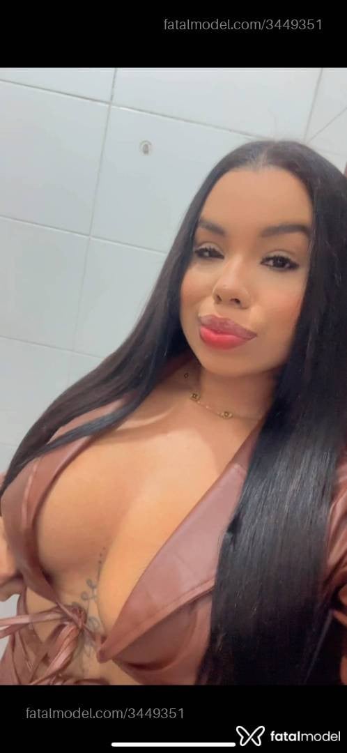 Acompanhante mulher morena (o) de olhos pretos - Natasha