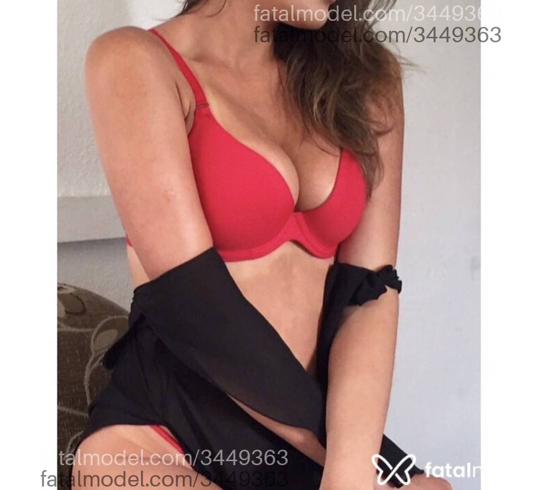 Acompanhante mulher com cabelo castanho de olhos castanhos - Dudaa