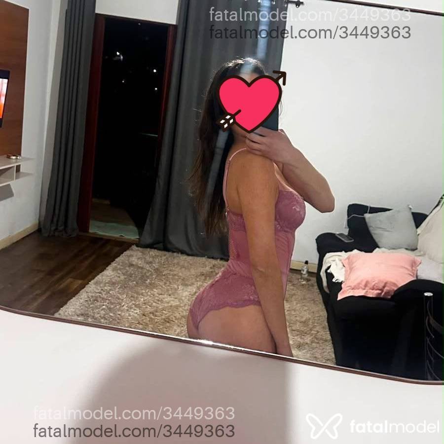Acompanhante mulher com cabelo castanho de olhos castanhos - Dudaa