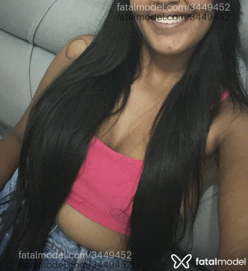Acompanhante mulher morena (o) de olhos castanhos - Luiza