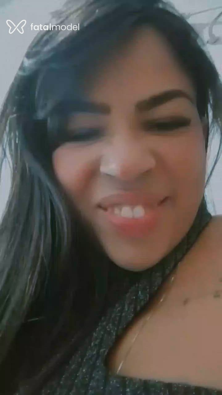 Acompanhante mulher morena (o) de olhos castanhos - Morena