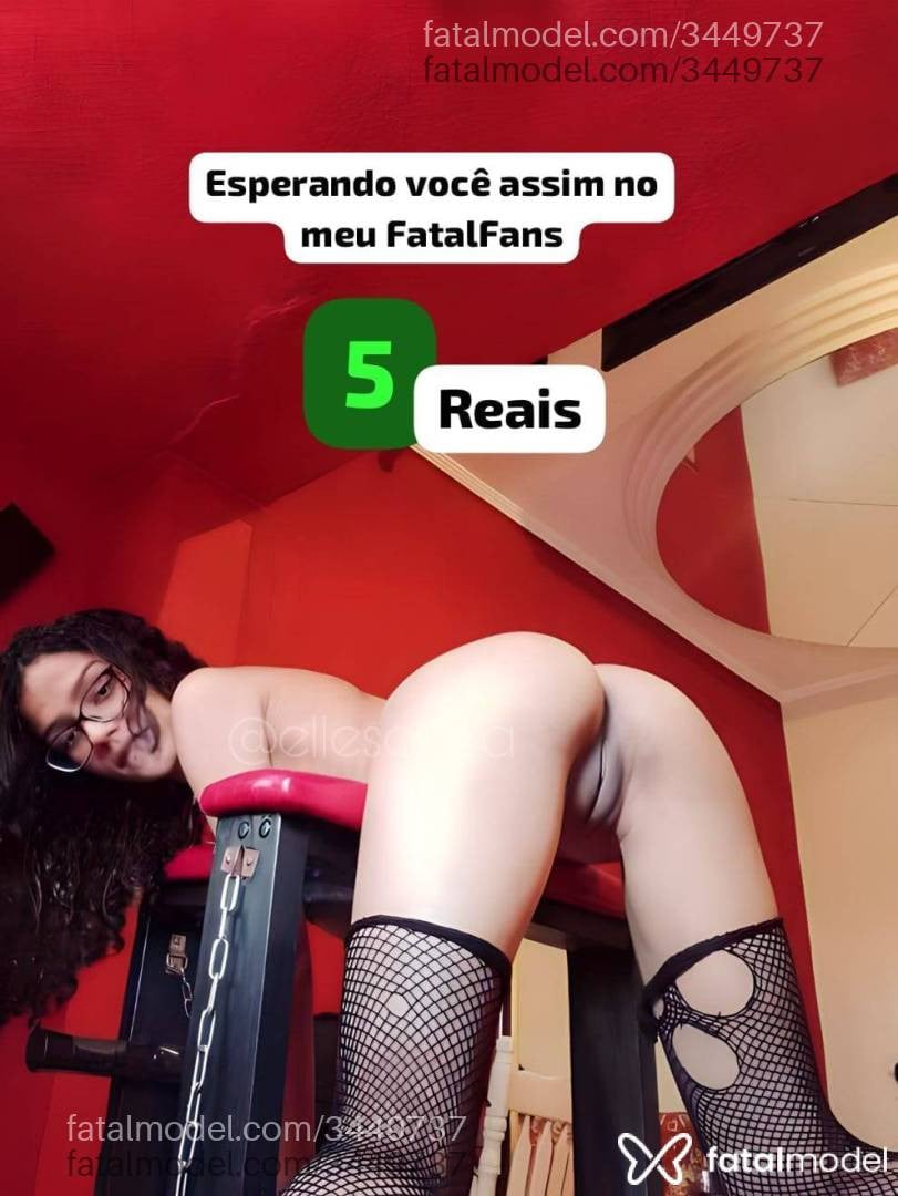 Acompanhante mulher com cabelo castanho de olhos castanhos - Elle Souza