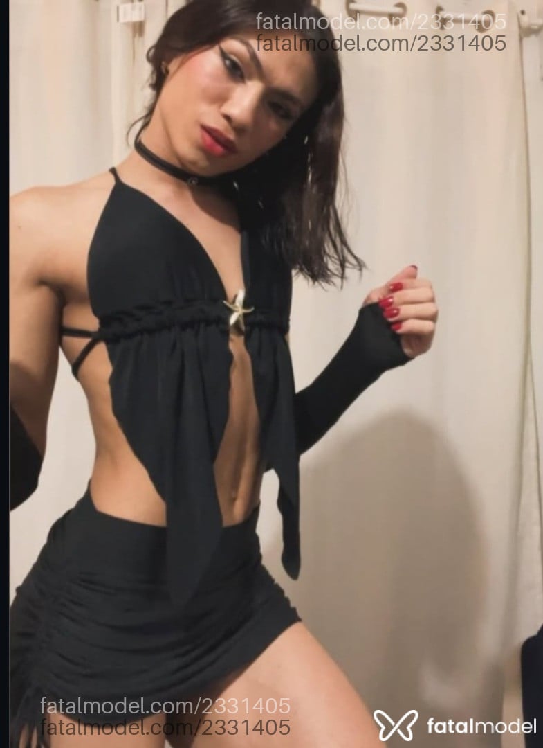 Acompanhante mulher trans com cabelo castanho de olhos castanhos - Chellyluchi