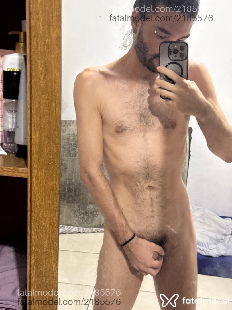 Acompanhante homem com cabelo castanho de olhos castanhos - Bruuno