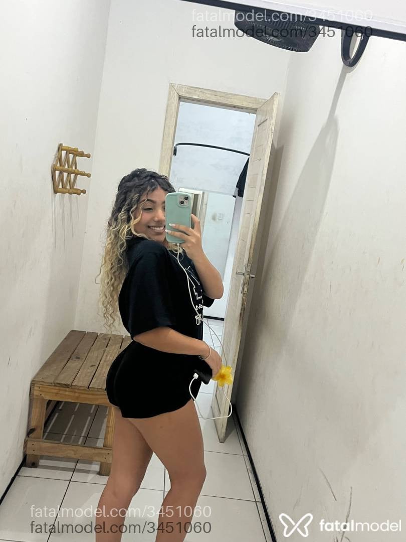 Acompanhante mulher loira (o) de olhos castanhos em Maceió Acompanhante mulher loira (o) de olhos castanhos em Maceió - Melyssa Fonseca
