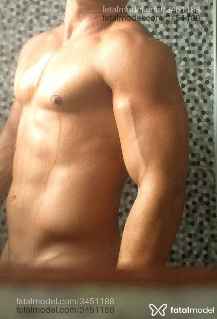 Acompanhante homem com cabelo castanho de olhos castanhos em São Paulo - Máximus