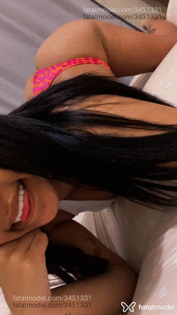Acompanhante mulher morena (o) de olhos castanhos - Sara Silva