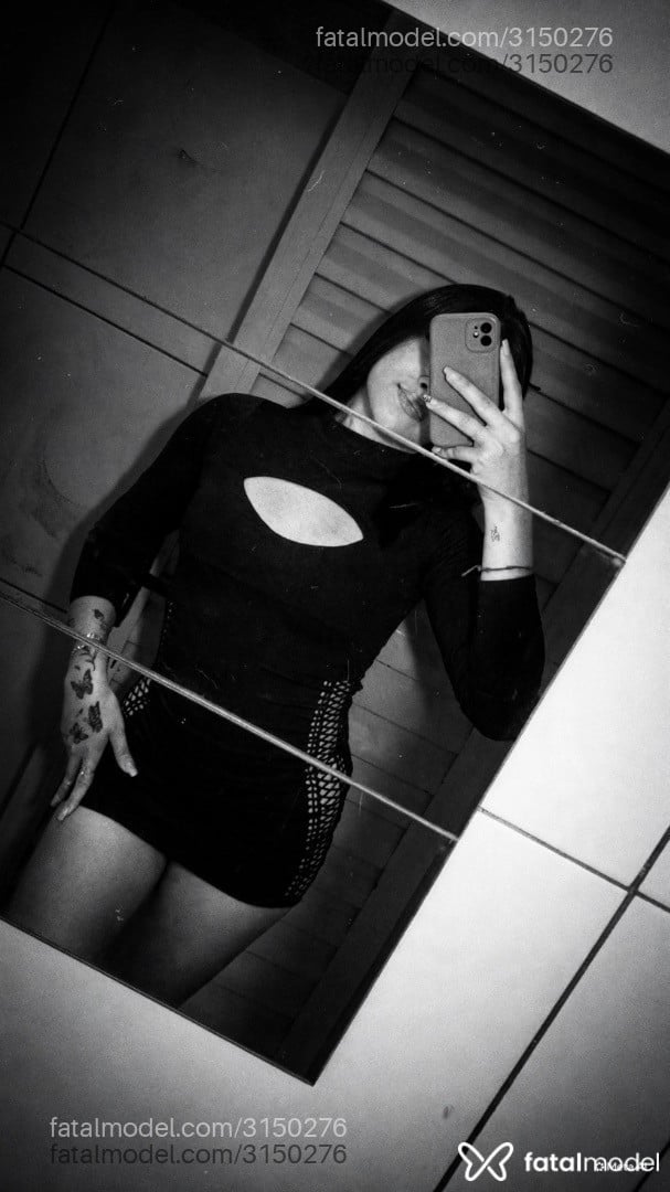 Acompanhante mulher ruiva (o) de olhos castanhos - Juliana