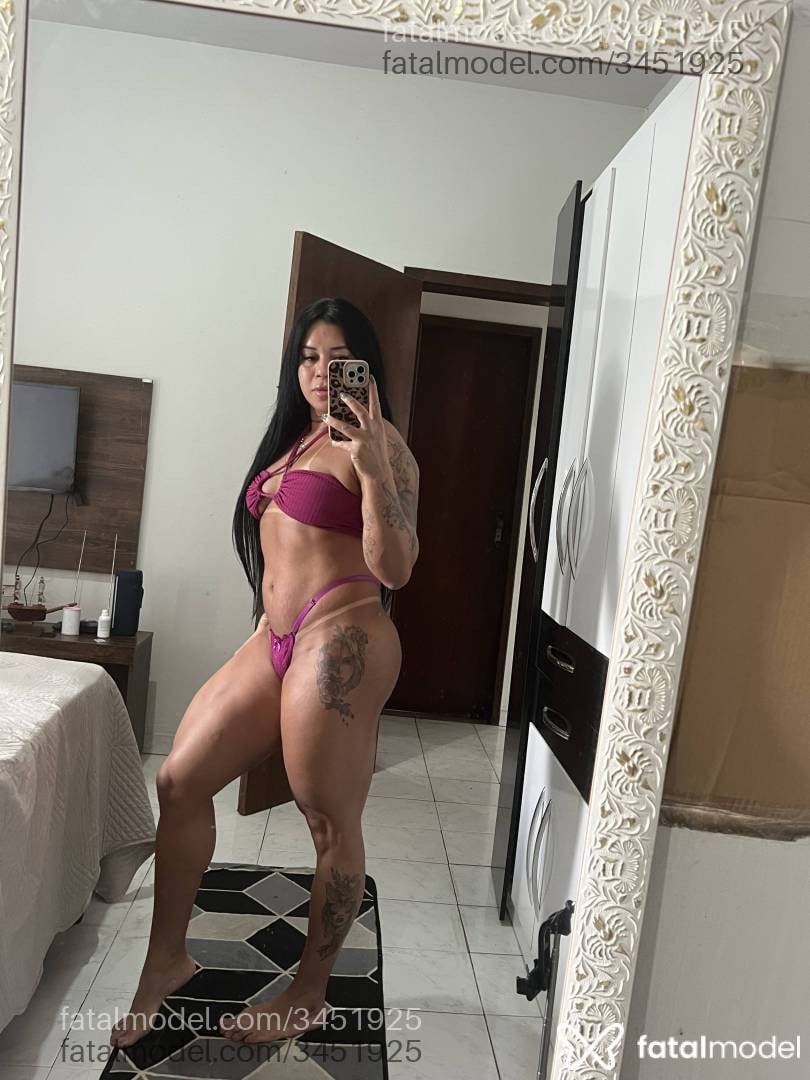 Acompanhante mulher morena (o) de olhos pretos - Luana