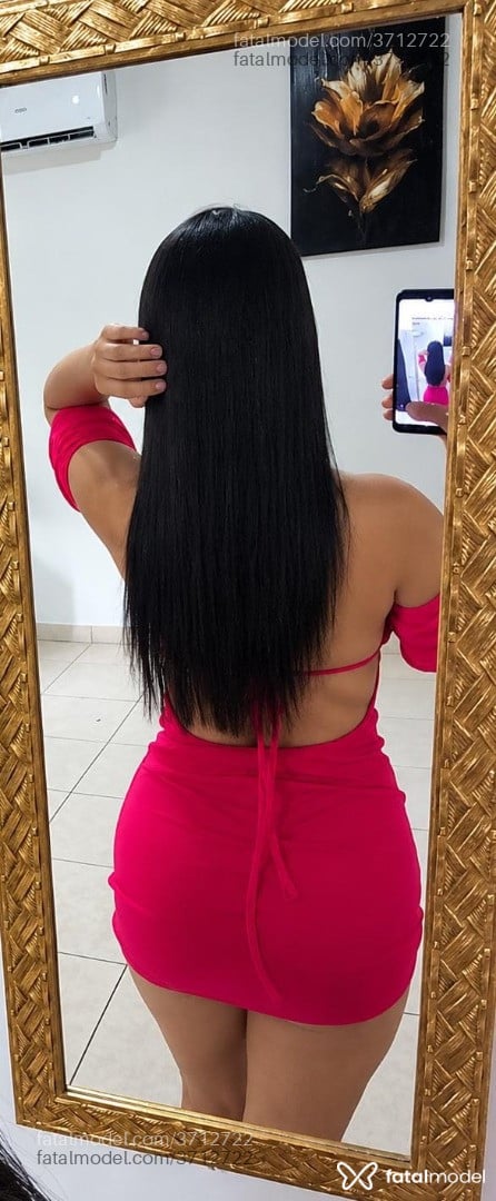 Acompanhante mulher morena (o) de olhos pretos - Thais